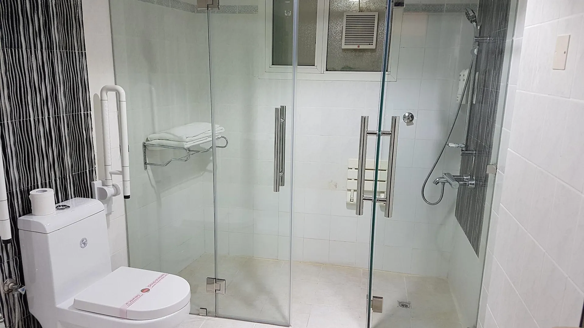 Al Jawhara Metro Hotel Dubai