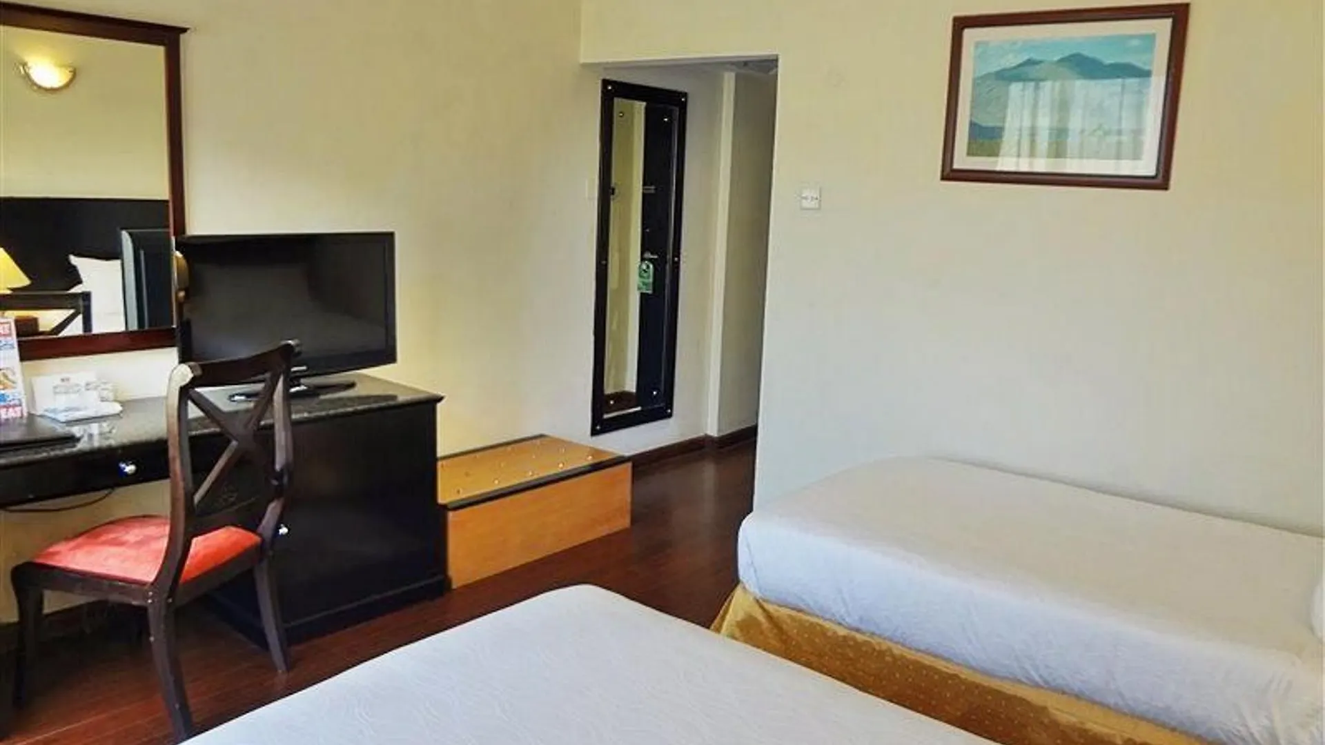 Al Jawhara Metro Hotel Dubai
