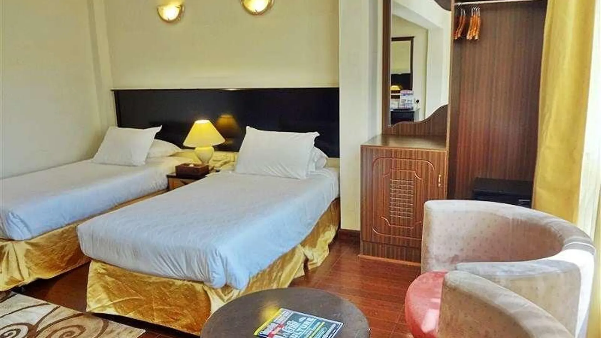 Al Jawhara Metro Hotel Dubai 2*,