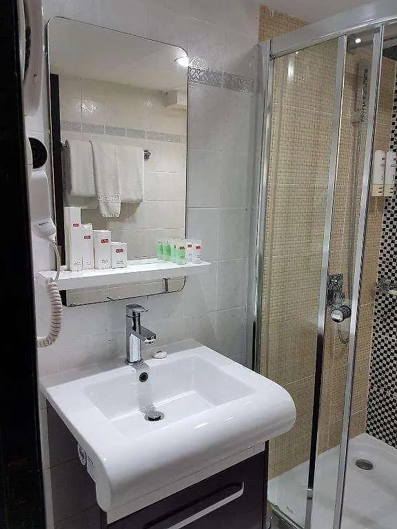 Al Jawhara Metro Hotel Dubai United Arab Emirates